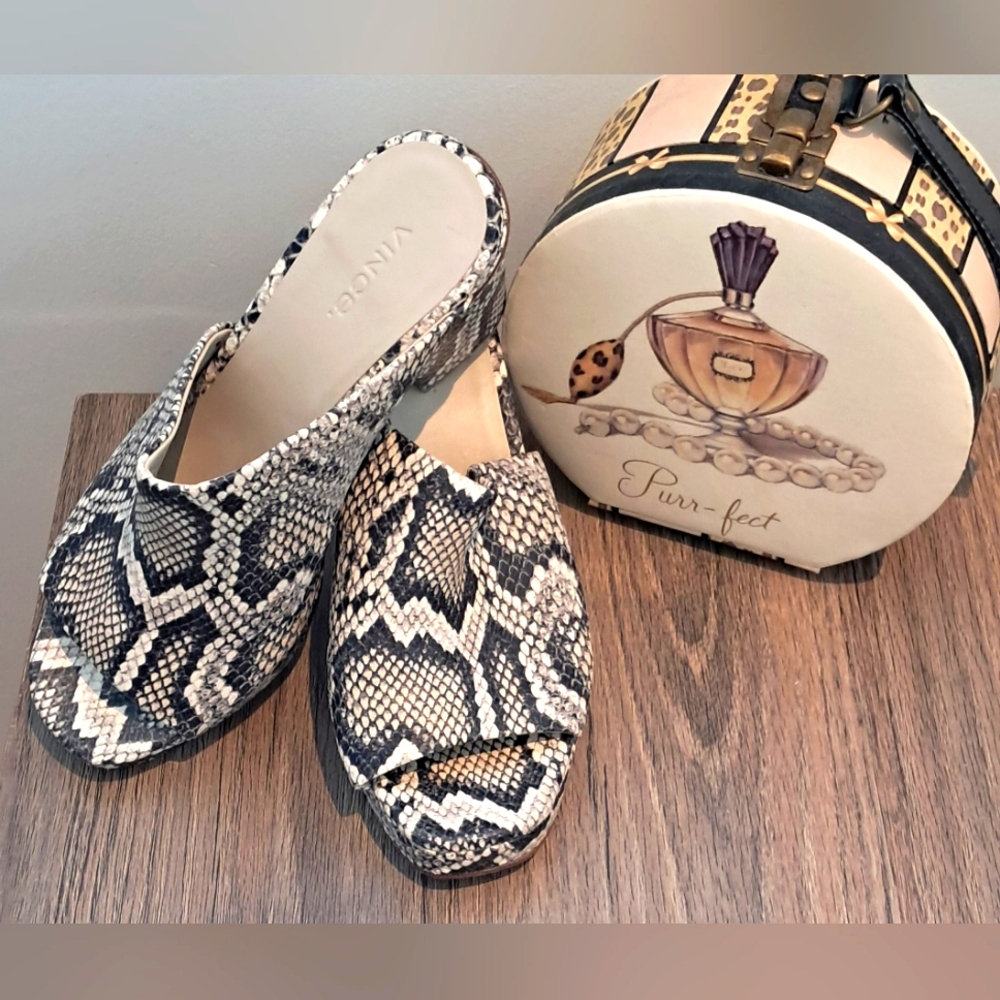Vince Snakeskin Print Leather Open Toe Slide On Sandals Sz 6.5M Pre-Owned